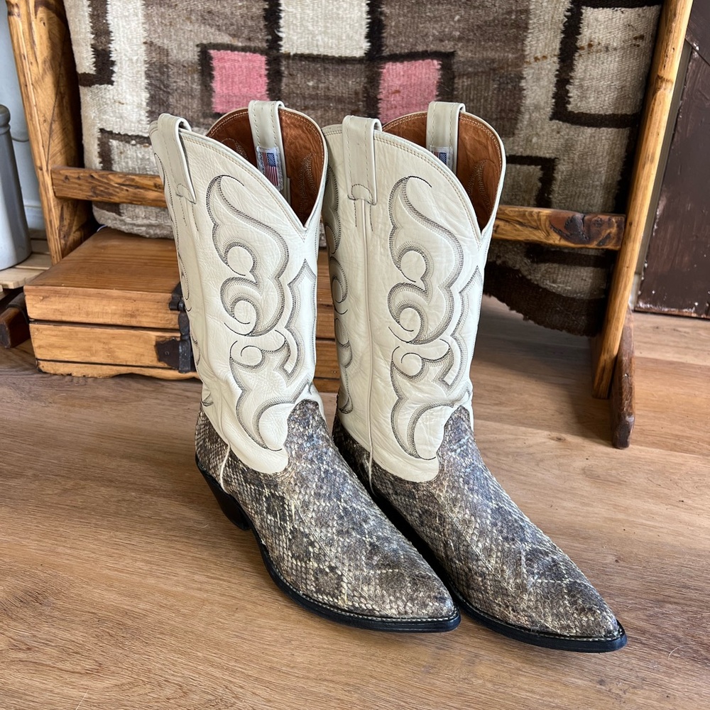 Vintage real Rattlesnake & Leather Nocona Western Cowboy Boots